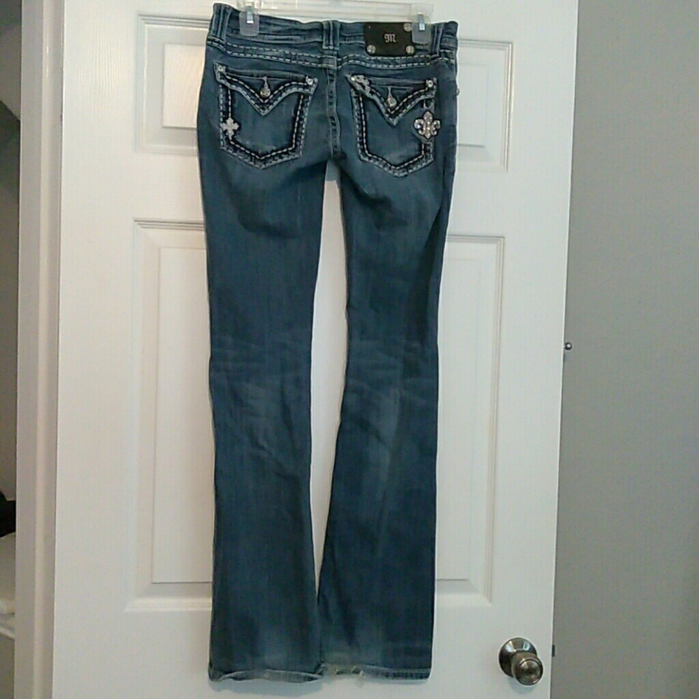 Jeans - Picture 2 of 4